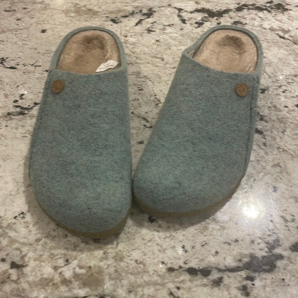 new Birkenstock Zermstt genuine shearling lined wool clog slipper in teal